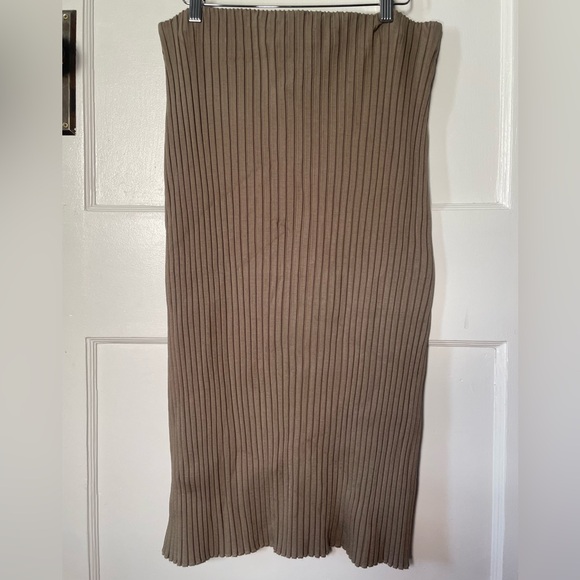Oak and Fort Ribbed Midi Pencil Skirt-Large - Picture 2 of 7